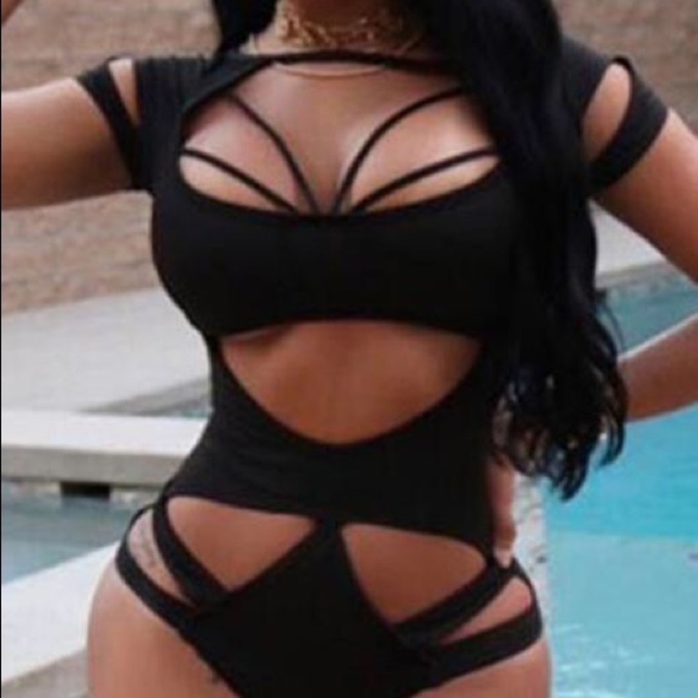 Hollow Out Solid One Piece Swimwear